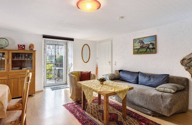 Apartment 'Ferienwohnung 1' with Private Terrace, Shared Garden and Wi-Fi