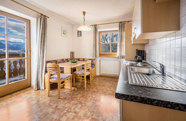 Apartment Gnolerhof with Mountain View, Balcony and Wi-Fi