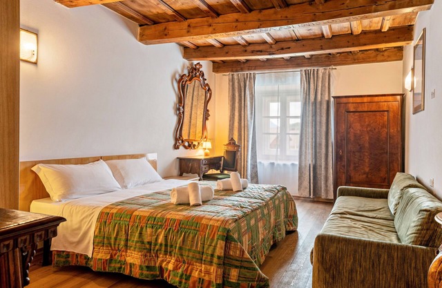 Apartment 'Gran Deluxe Ciasa Soldà - Apt 10' with Mountain View, Shared Garden and Wi-Fi