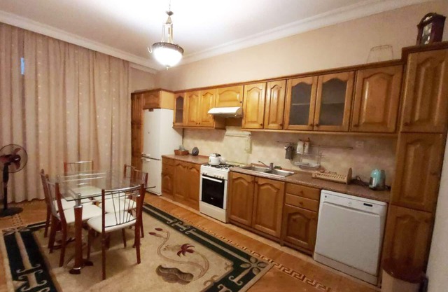 Apartment In Baku (Gulustan 127)