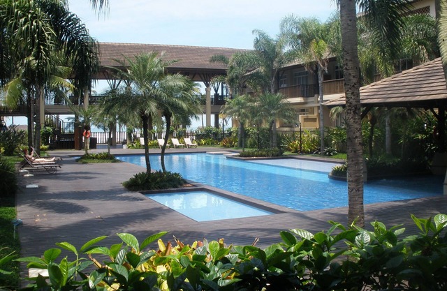 Apartment in Polynesian style condominium facing the sea - 1 suite