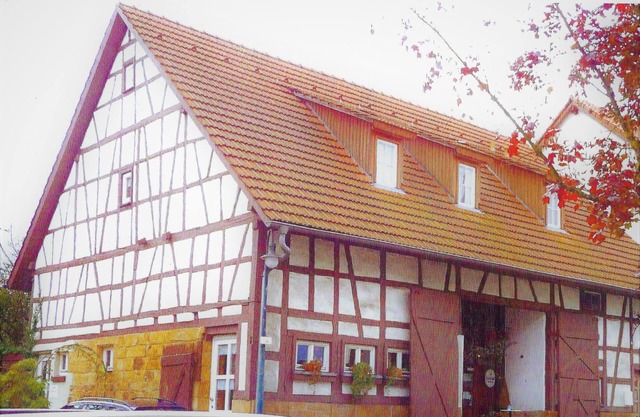 Apartment in the Schnakenstich, 80 m², 2 bedrooms, living room, eat-in kitchen.
