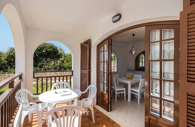 Apartment in Well Maintained Complex with Pool - Girasol Garden Superior 2 B