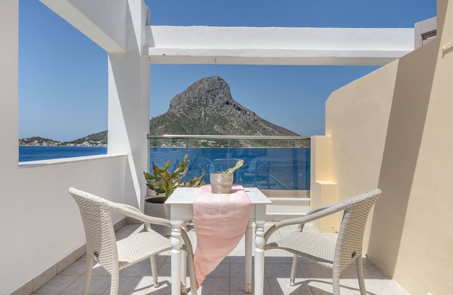 Apartment 'Kalliopi with Sea View' with Private Terrace, Wi-Fi and Air Conditioning