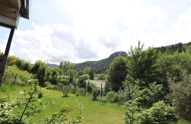 Apartment 'La Montille' with Mountain View and Wi-Fi
