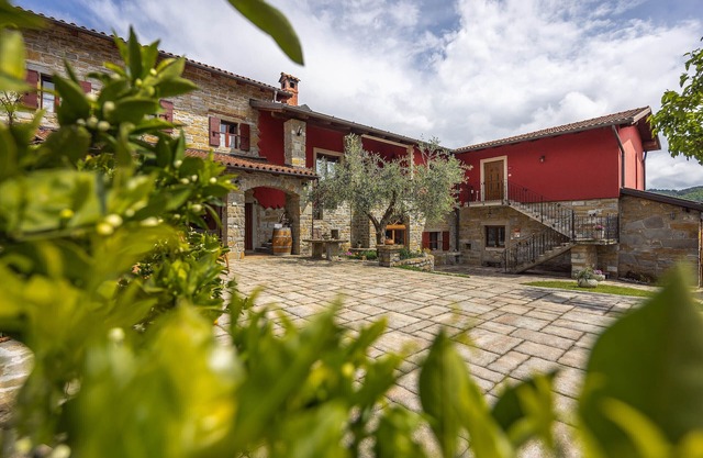 Apartment "Lavanda" in Tourist farm RED FAIRYTALE