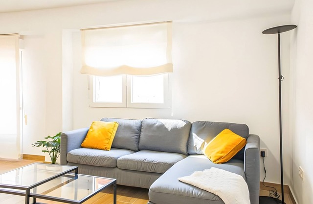 Apartment 'Magnifico Apto Pleno Centro Almeria' with Balcony, Wi-Fi and Air Conditioning