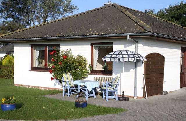 Apartment 'Marschblick' with Private Terrace, Shared Garden and Wi-Fi