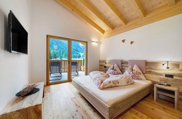 Apartment "Masi Lavendel" with Lake View, Private Balcony & Wi-Fi