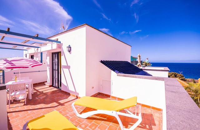 Apartment 'Nautilus 6' with Sea View, Private Terrace and Wi-Fi