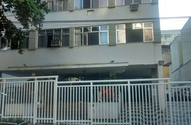 Apartment near the Metro, well located, close to downtown and the Maracana