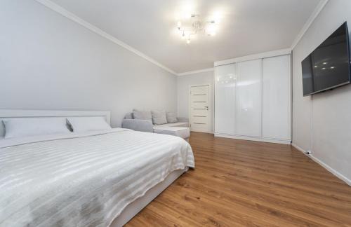 Apartment on Akhmatovoyi 32/18