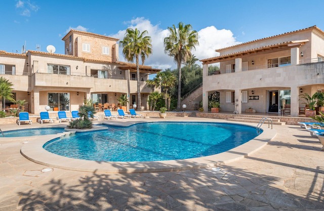 Apartment 'Pedrassa Gran Superior' with Sea View, Shared Pool and Wi-Fi