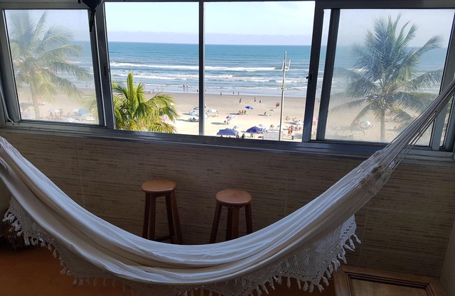 Apartment right on the sand