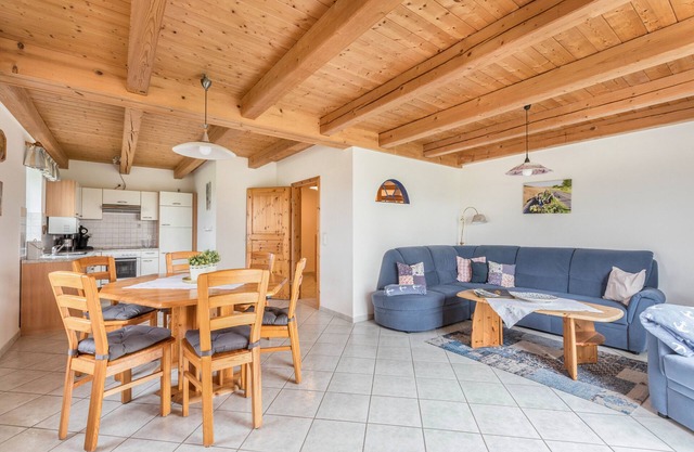 Apartment "Schäferhof Dircks 3" with Garden & Wi-Fi