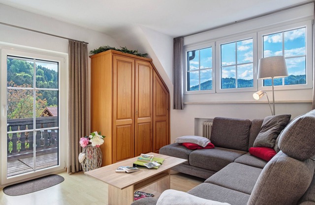 Apartment 'Talblick' with Shared Terrace, Shared Garden and Wi-Fi