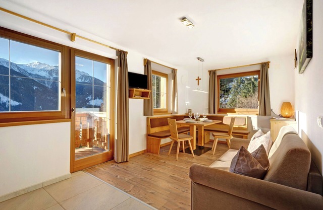 Apartment "Unterdurachhof Martin" with Mountain View, Shared Garden & Wi-Fi