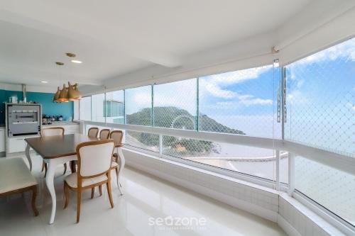 Apartment with privileged sea view 4 suite ETL2702