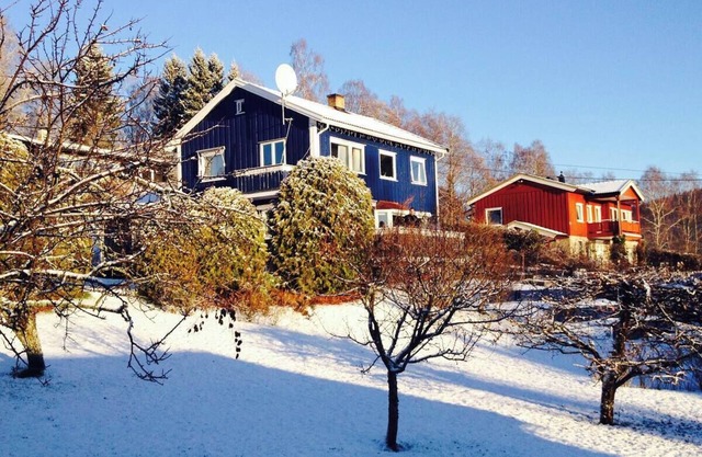 Apartment with own entrance, parking, fast public transport to Oslo city centre