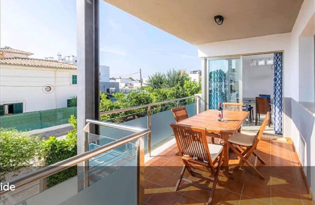 Apartment with pool for 6, ideal families!