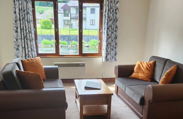 Apartment with river view- Sleeps 4