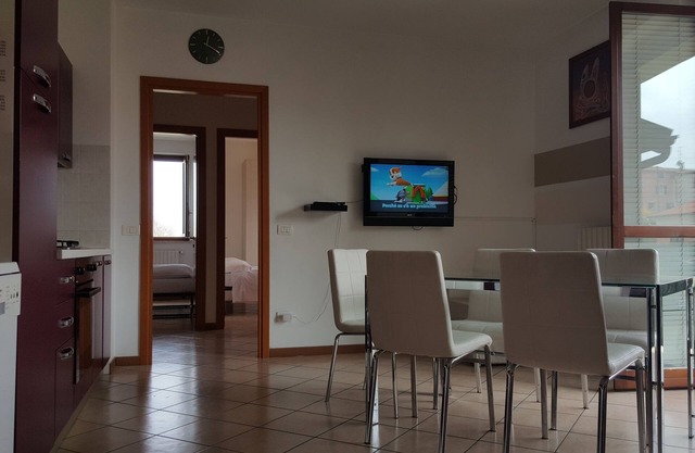 APARTMENT WITH TERRACE AND 2 BEDROOMS IDEAL FOR GARDALAND LAKE AND PARKS