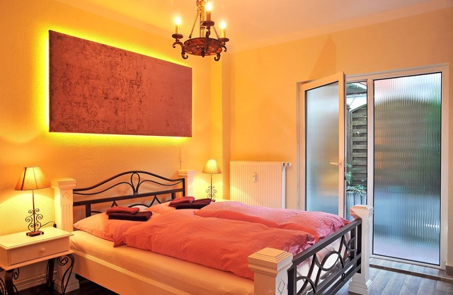 Apartment 'Wohnung 'am Kütertor' - Störtebeker' with Private Terrace and Wi-Fi