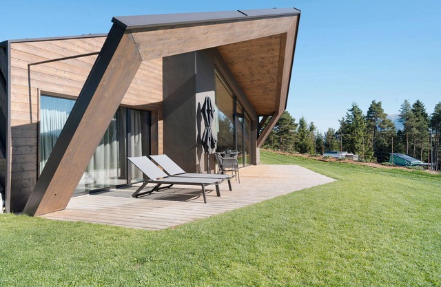 Apartment 'X-Camping Lodge 7' with Dolomite Views, Private Terrace and Wi-Fi