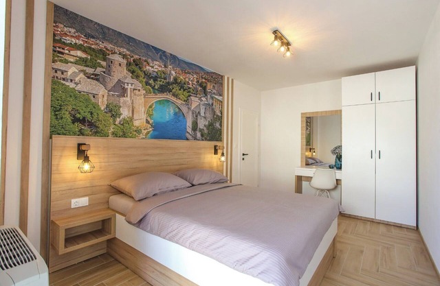 apartments and rooms arch