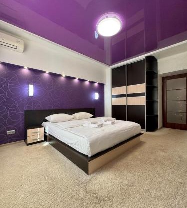 ApartPoltava Неповторні апартаменти в ЦЕНТРІ Полтави КОРПУСНИЙ ПАРК