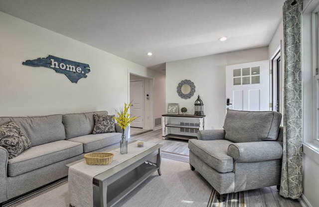 Apex Home ~ 15 Mi to Downtown Raleigh!