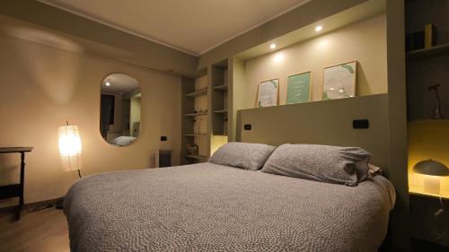 Appartamento Aleph with private parking, next train station