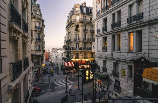 Appartement 135M2 Jardin Du Luxembourg very French,chic &HaussmaniannLuxurious