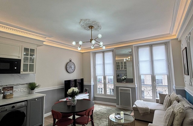Appartement Bien Placé Dans Paris 3ème. Toute Commodités