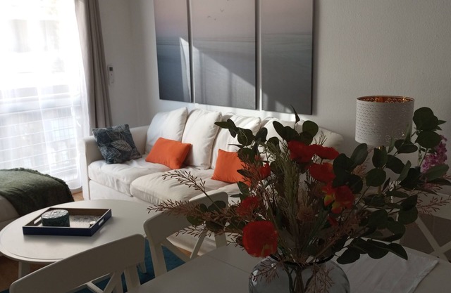 Appartement Entièrement Meublé,centre Malaga Face Station Maria Sembrano