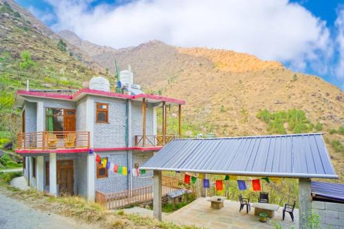 Apple Blush Retreat - Tirthan Valley