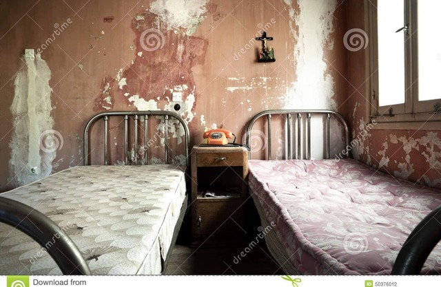 Apt. 2/4 - Max 4 people, next conn. Shopping Beiramar, large recreation area.
