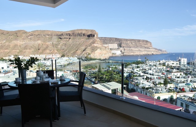 Apt. 2ºC "Spectacular views of the sea and the marina of Puerto de Mogán"