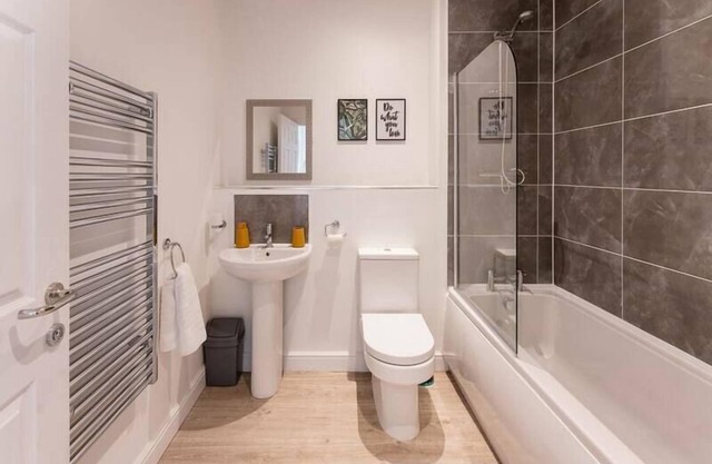 Apt 5 Prescott Court Halifax