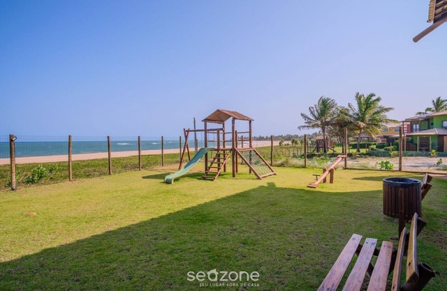 Apt. in a Seaside Condominium Itacimirim-ba Iab109