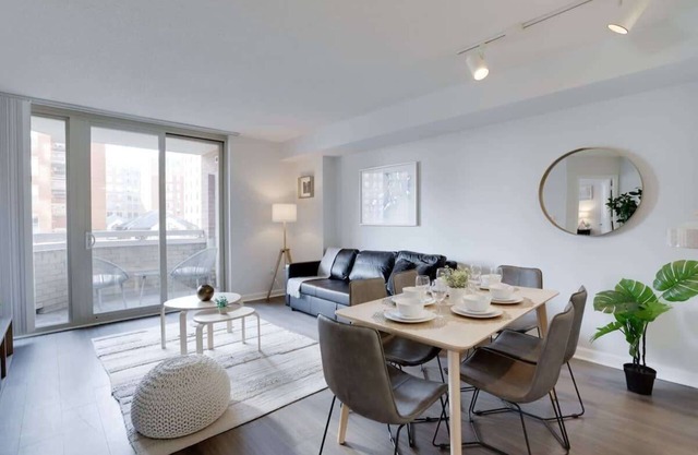 Apt Just Steps from Ballston Subway Station