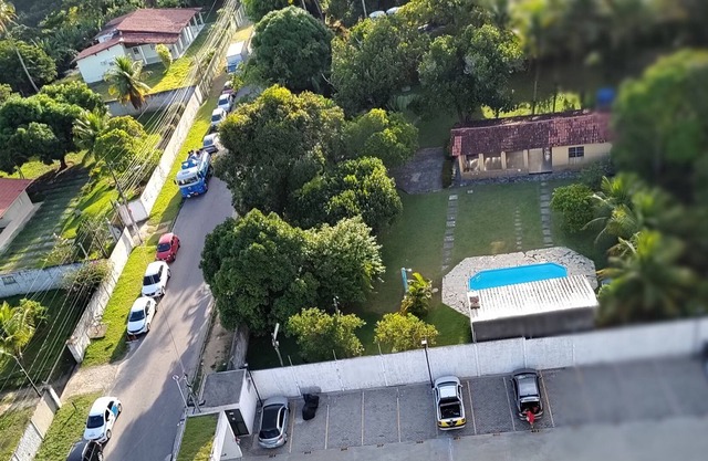 Apt Pool/ air con/ wi-fi/ queen/ smart tv