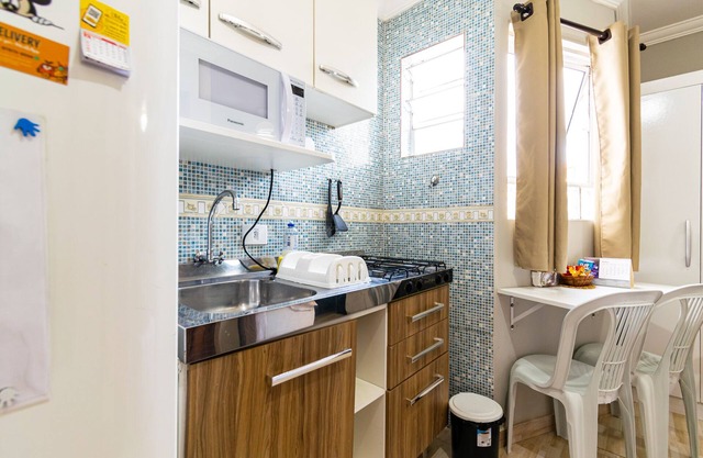 Apt with fast internet in Conceição subway station