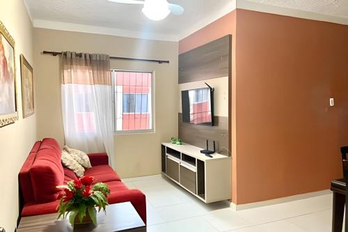 Apto 02 QTS com garagem grátis.