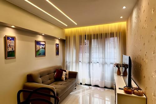 Apto 2 quartos com garagem