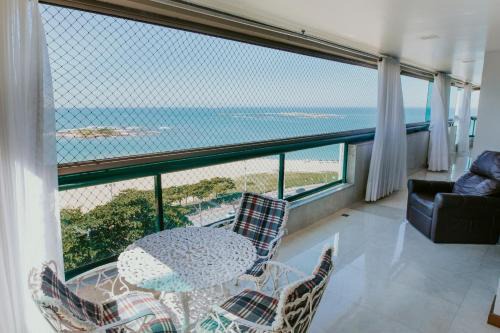 Apto 3Q com Vista Incrível para Praia de Itapoã