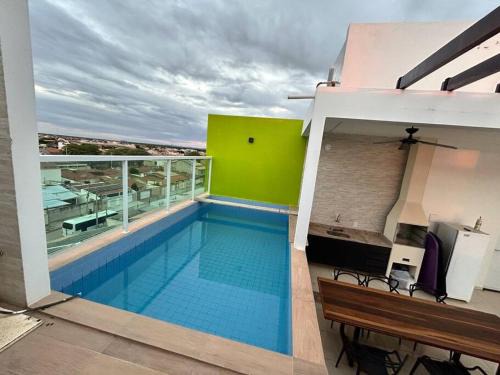 Apto cobertura com piscina - 2 quartos