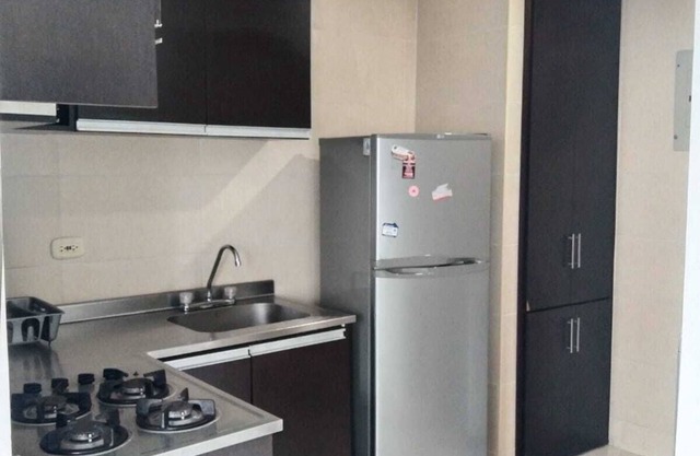 Apto DE 3 HAB Edificio Ithiel