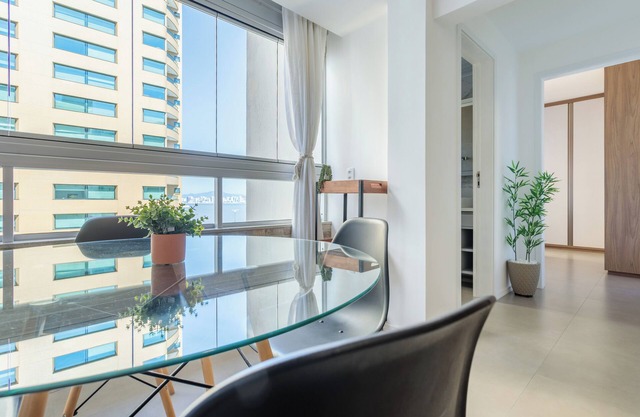 Apto de Designer com vista para a Beiramar PY4648