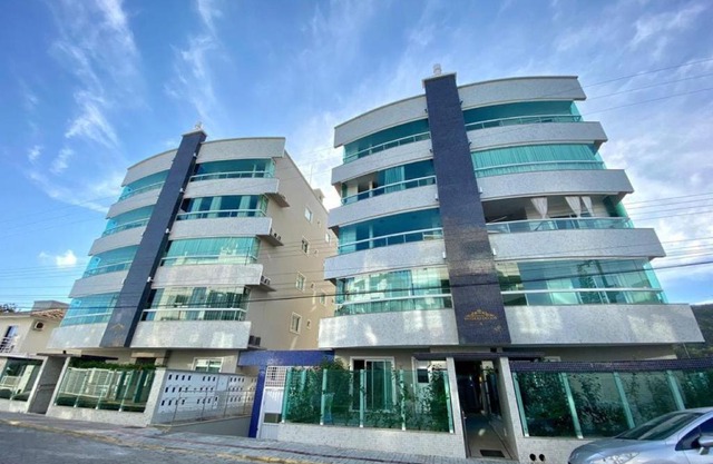 Apto Garden com 2 suítes - bombas, bombinhas-SC